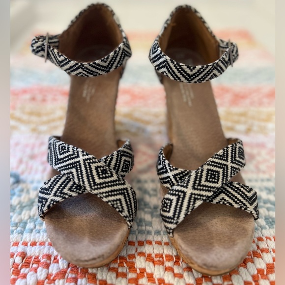 Toms Shoes - Toms Tribal Cork Wedge Heel Sienna Shoes Women’s size 7